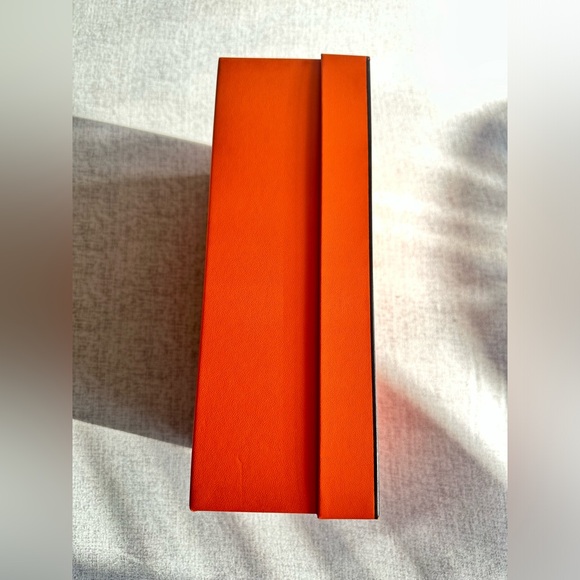 Luxury Brand Orange Box - Picture 3 of 8